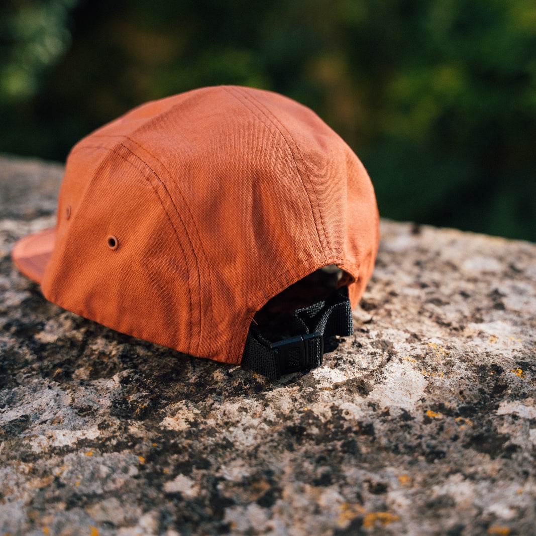 Lightweight Groovy Cap Brick