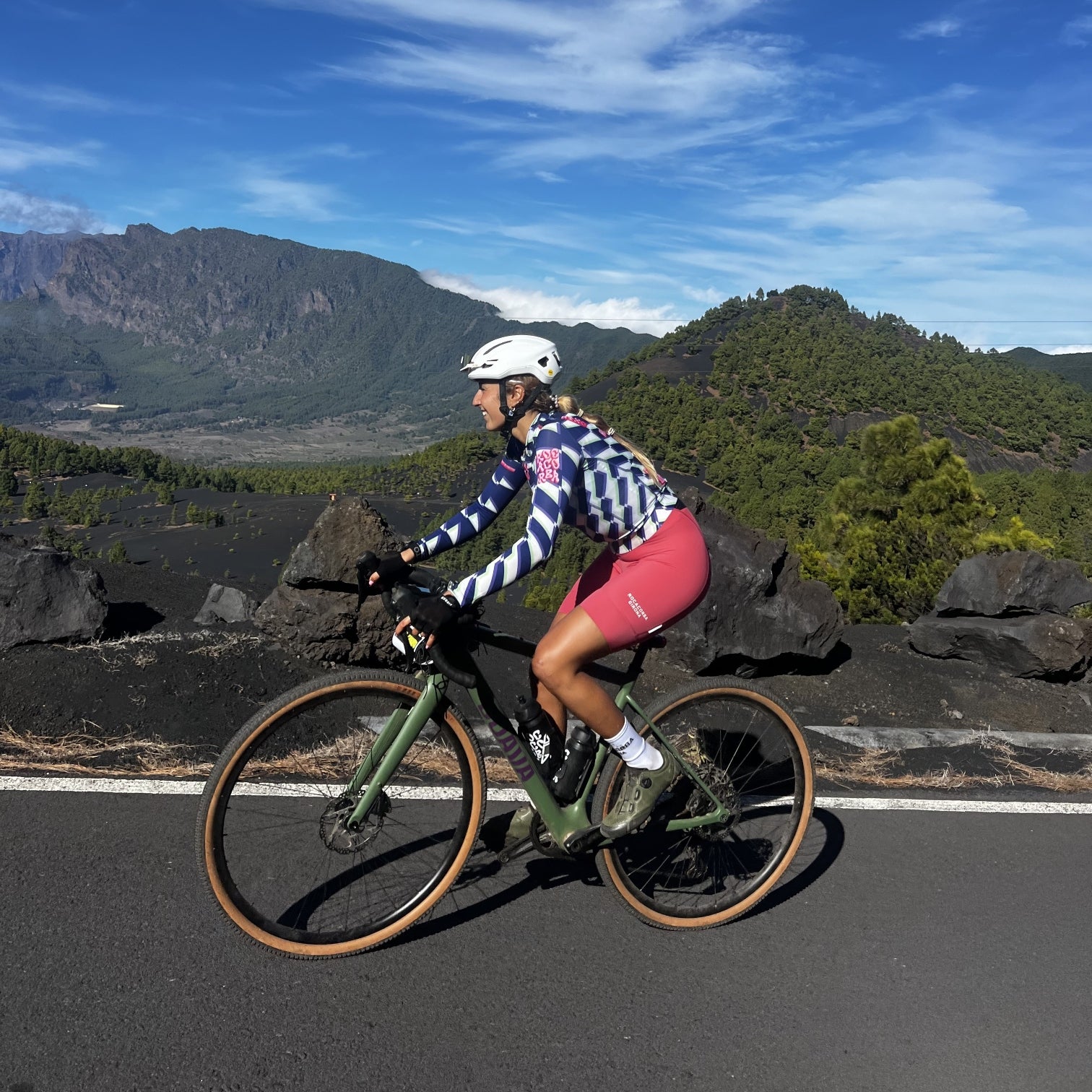 Women's Essential Bib Shorts Rose